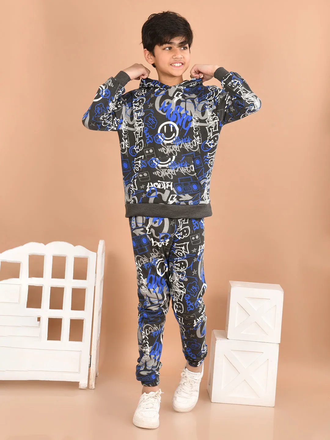 Boys Printed Sweatshirt With Jogger