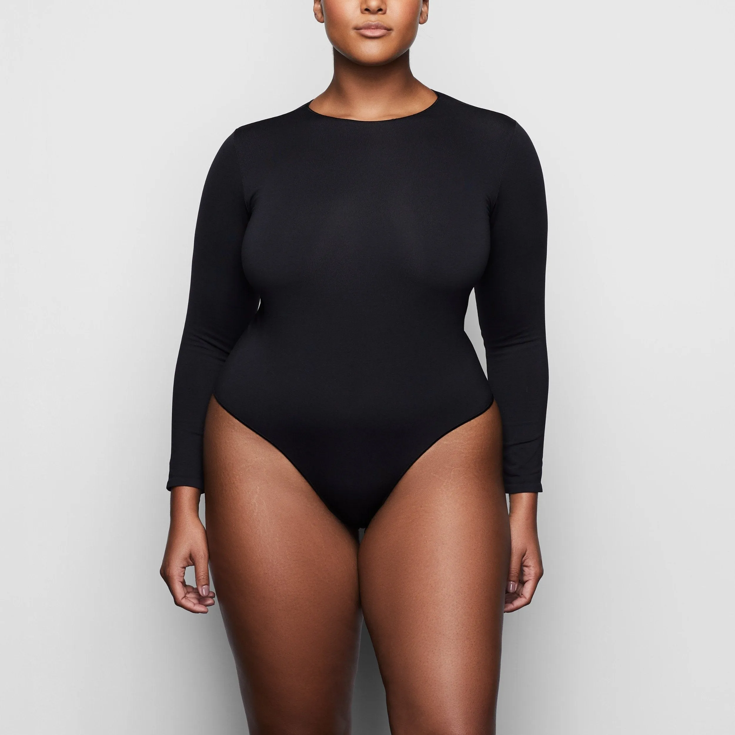 ESSENTIAL CREW NECK LONG SLEEVE BODYSUIT | ONYX