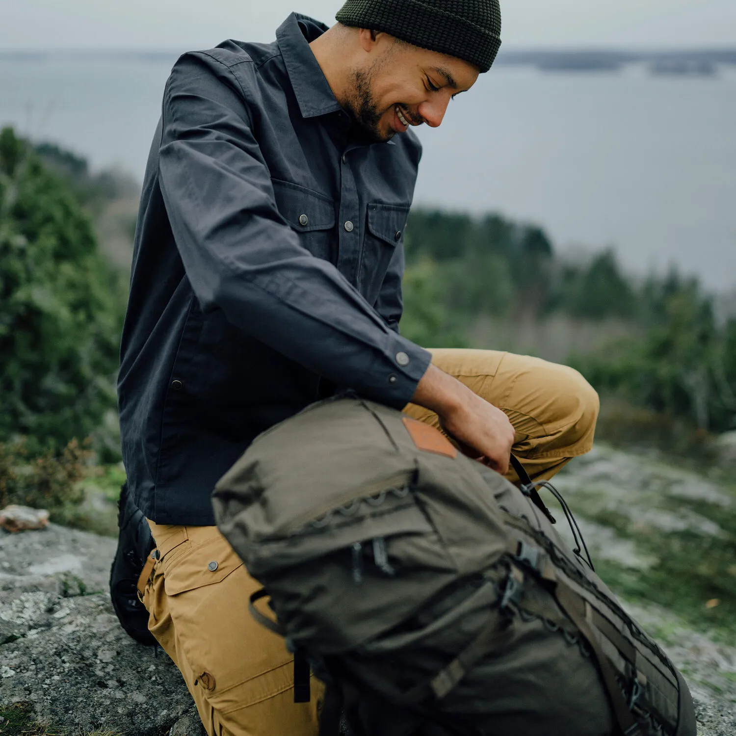 Fjällräven Men&#x27;s Vidda Pro Trousers (2022) Dark Grey | Buy Fjällräven Men&#x27;s Vidda Pro Trousers (2022) Dark Grey here | Outnorth