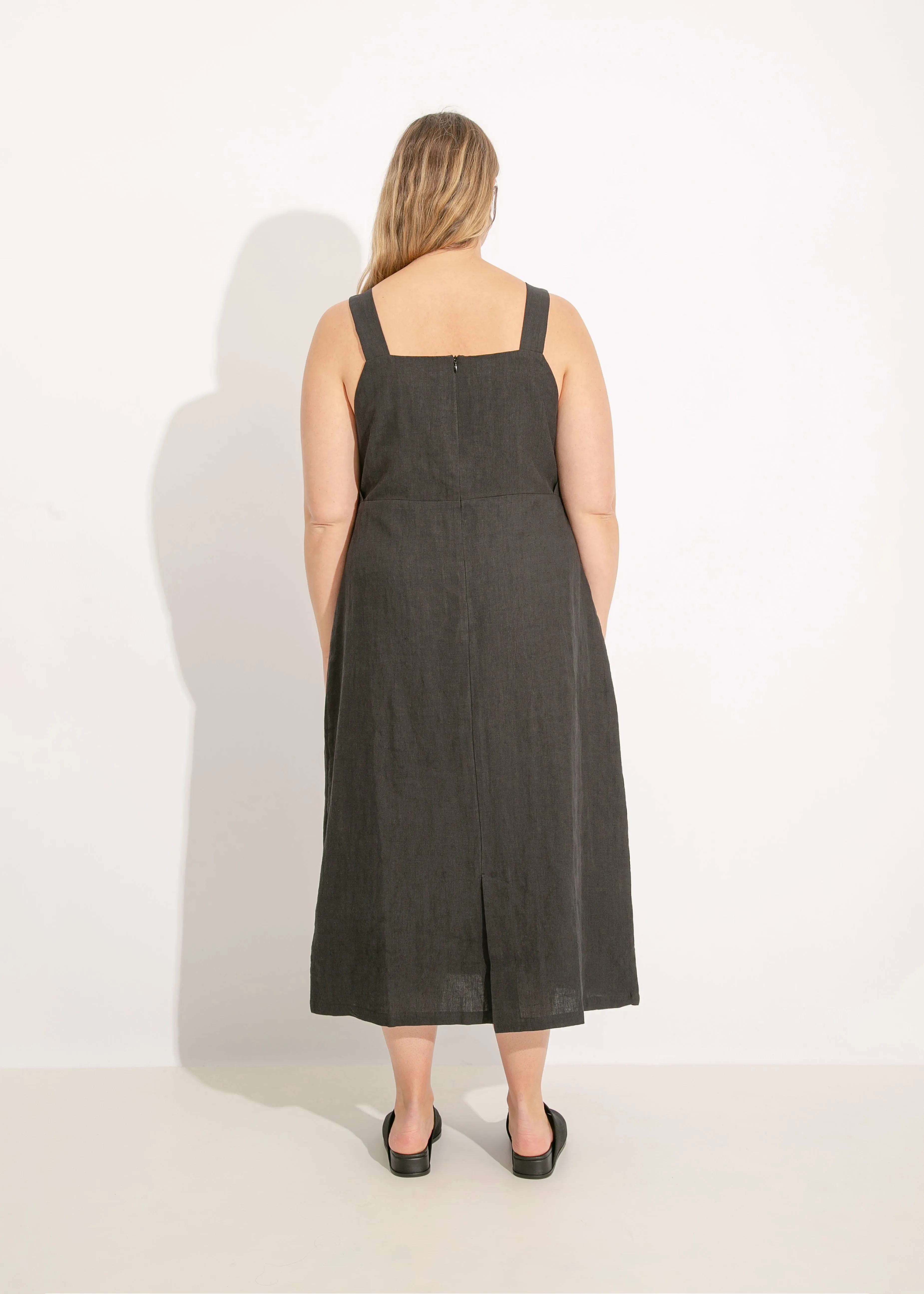 GLENN PINAFORE / BLACK