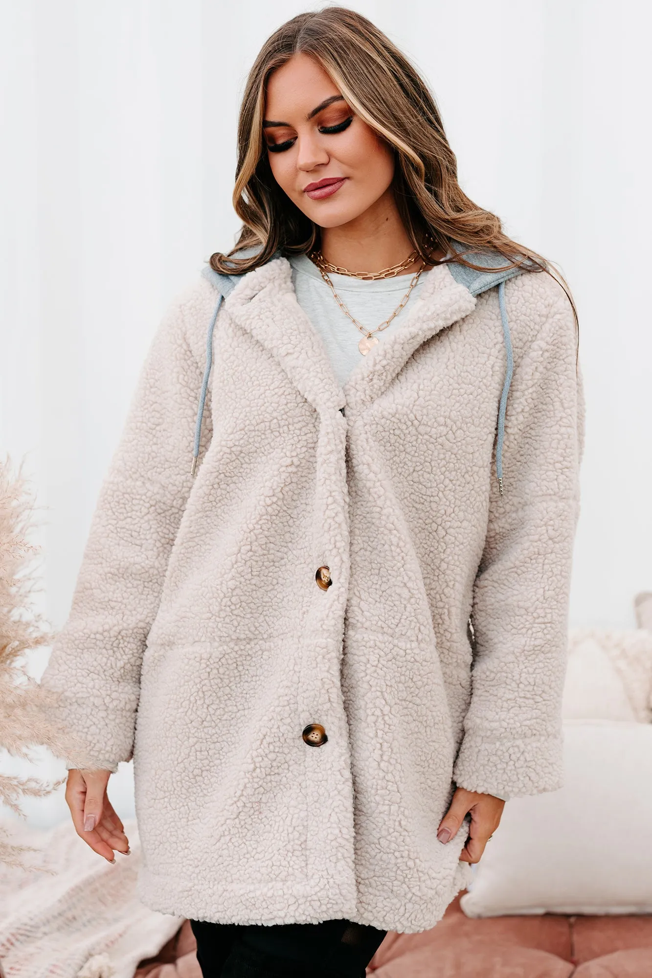 Keeping Me Toasty Hooded Teddy Coat (Light Beige/Grey)