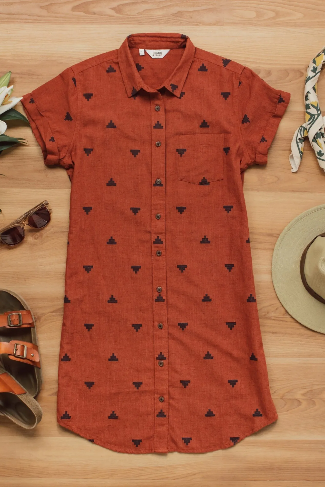 Loren Shirt Dress / Rust Fil-Coupé Pyramids