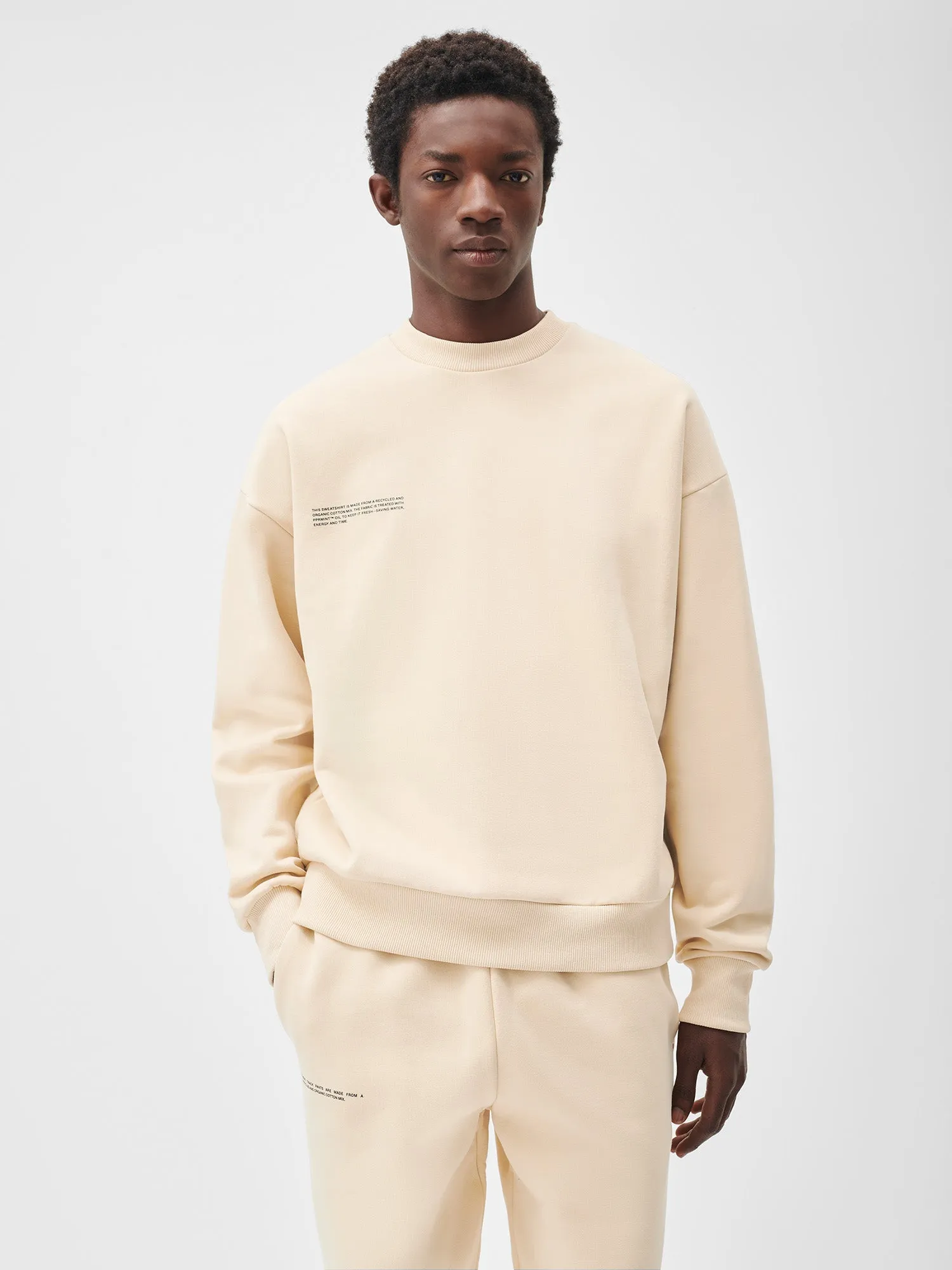 Mens Archive 365 Heavyweight Sweatshirt—sand