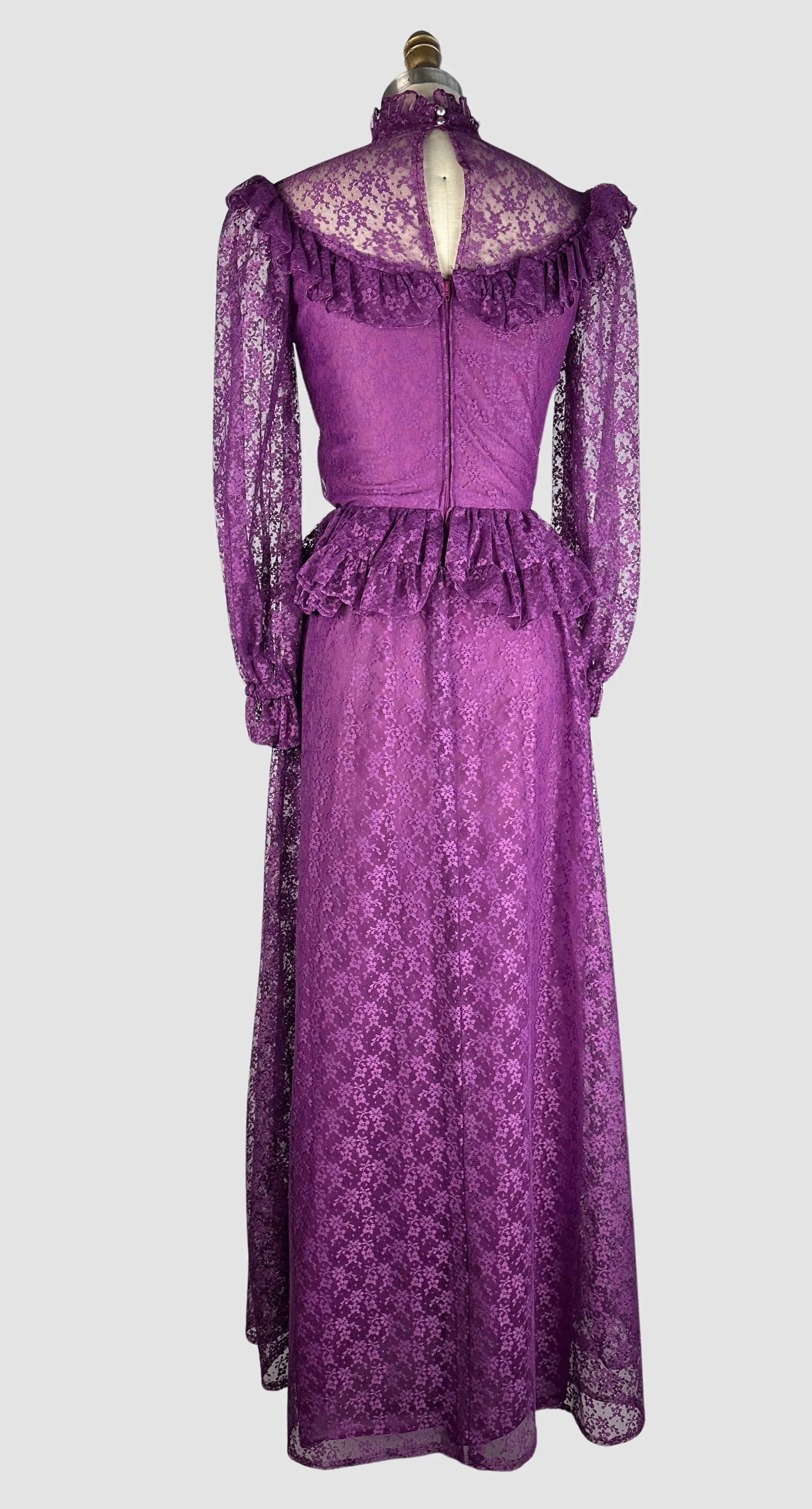 PRAIRIE TALE 70s Purple Chantilly Lace Granny  Dress • Small