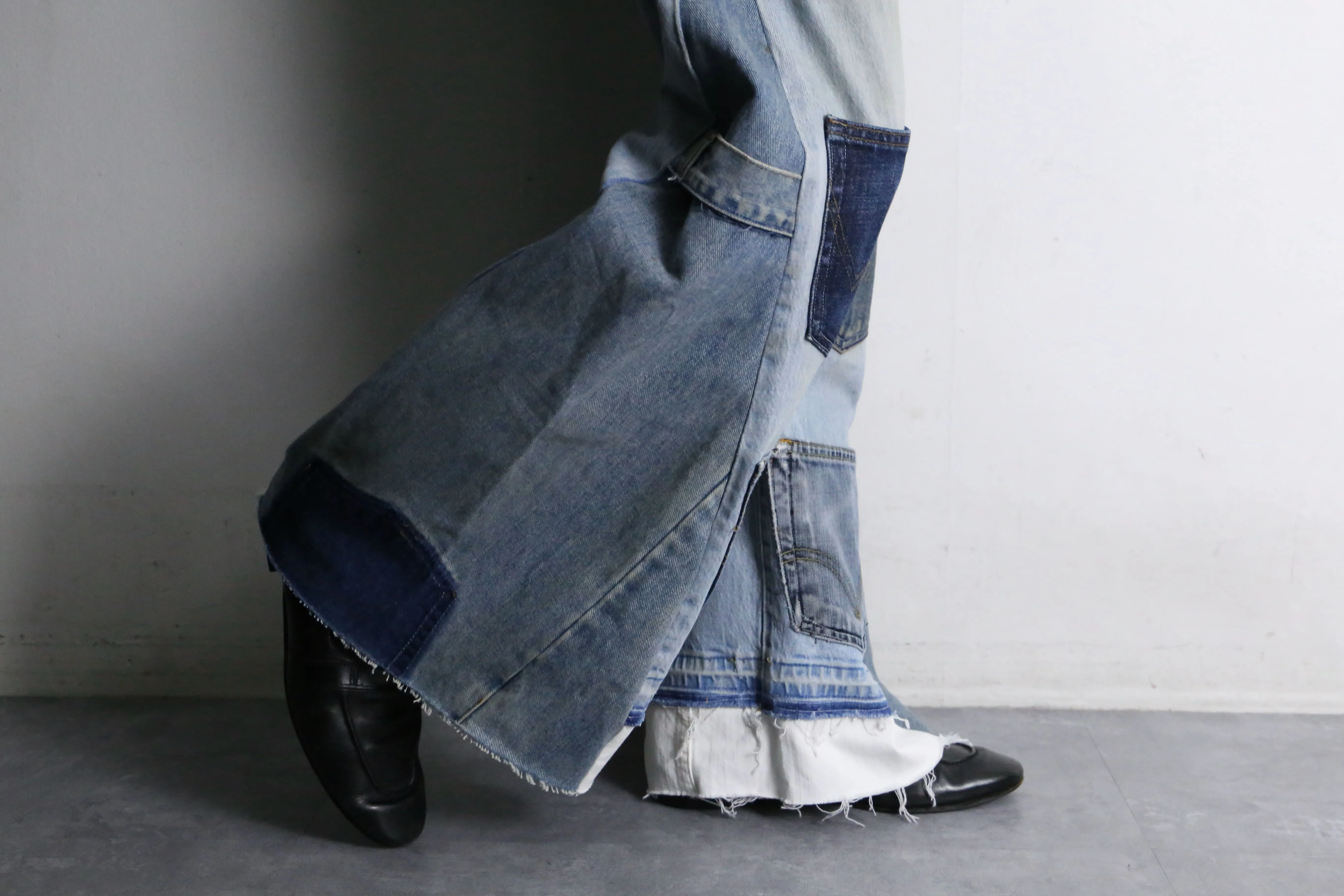 "Re:make" many pocket patch buggy flare denim