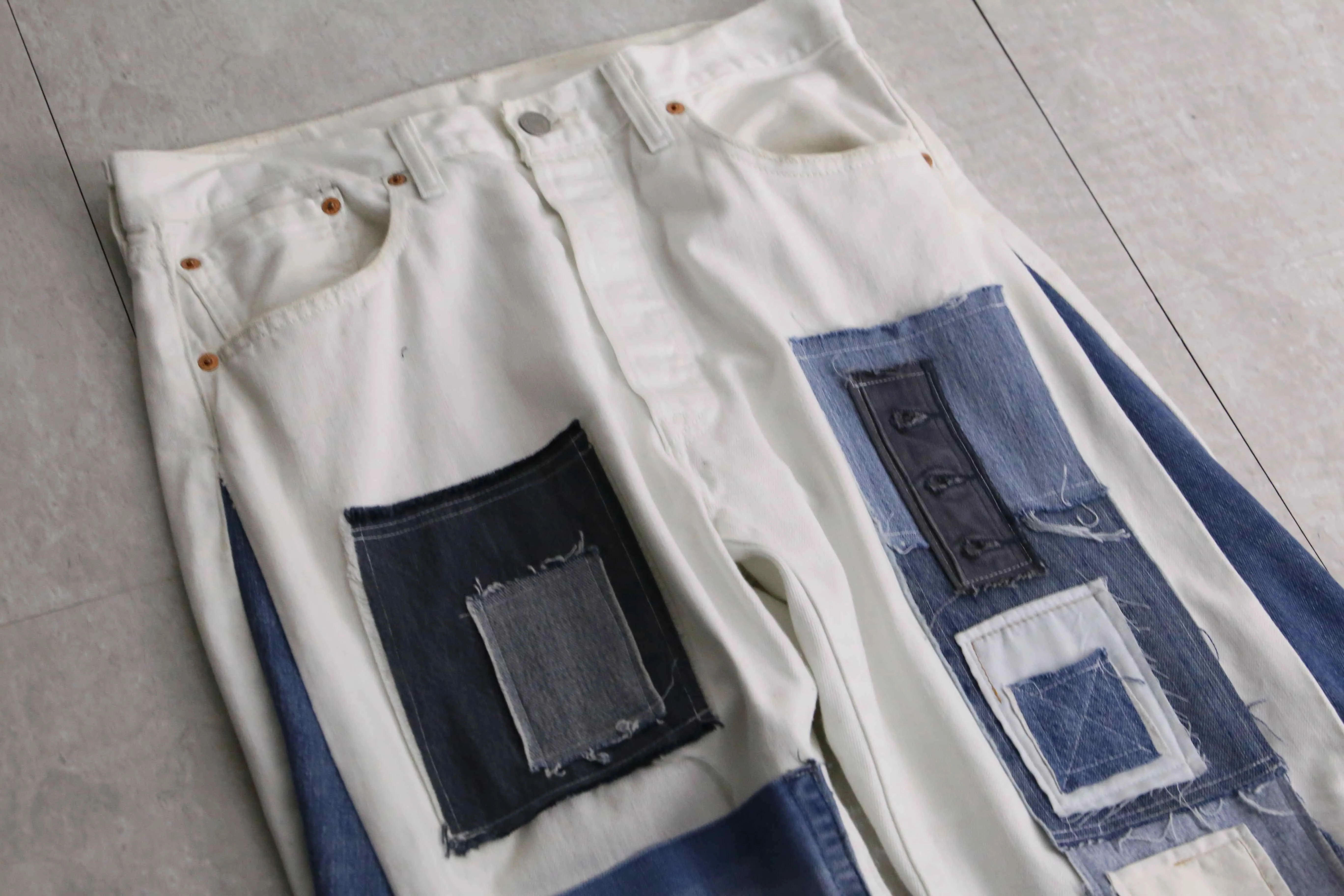 remake "再構築" denim design patch white flare denim pants