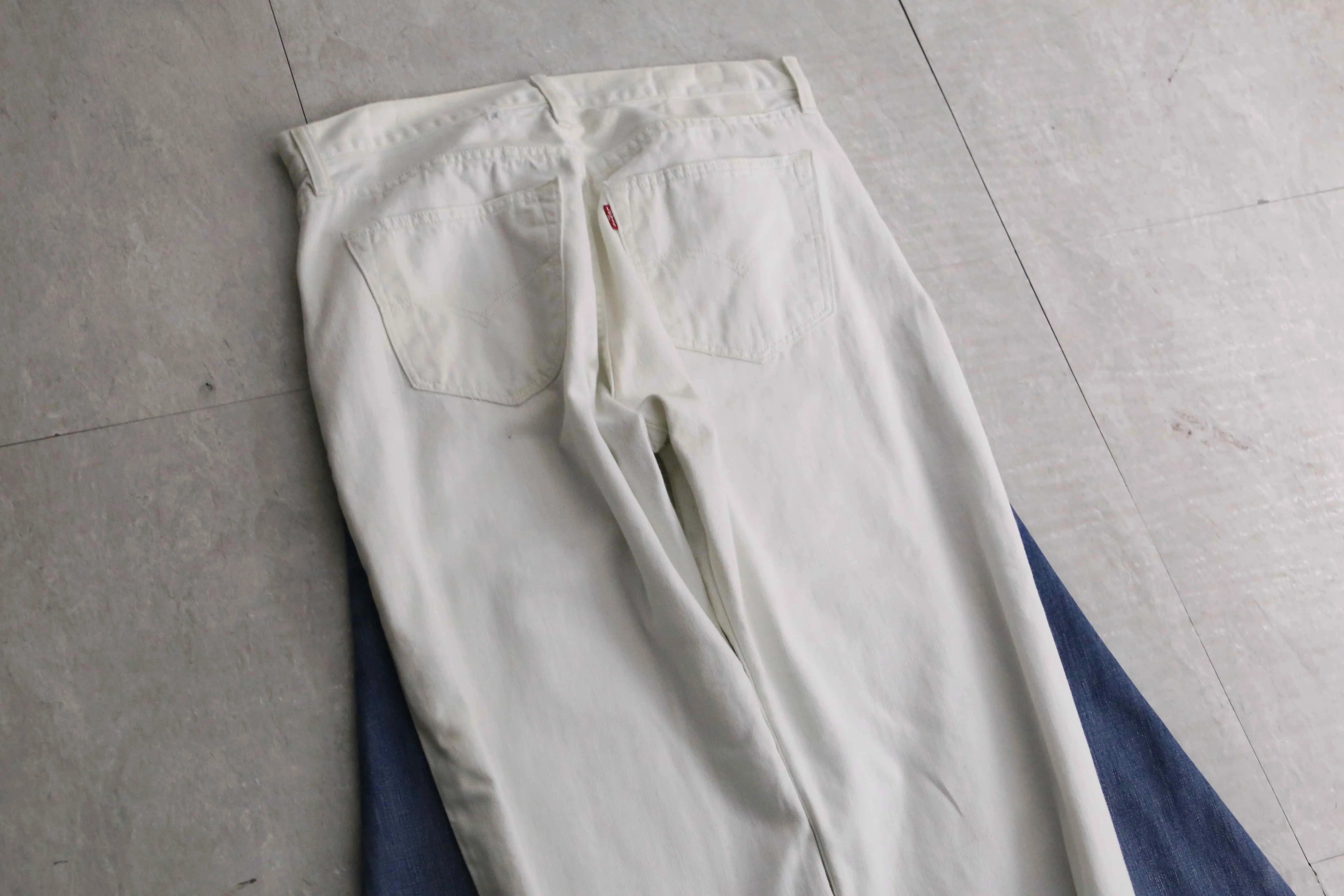 remake "再構築" denim design patch white flare denim pants